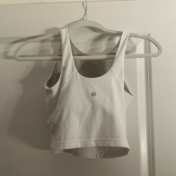 White lulu align tank sz 4 - Picture 2 of 2